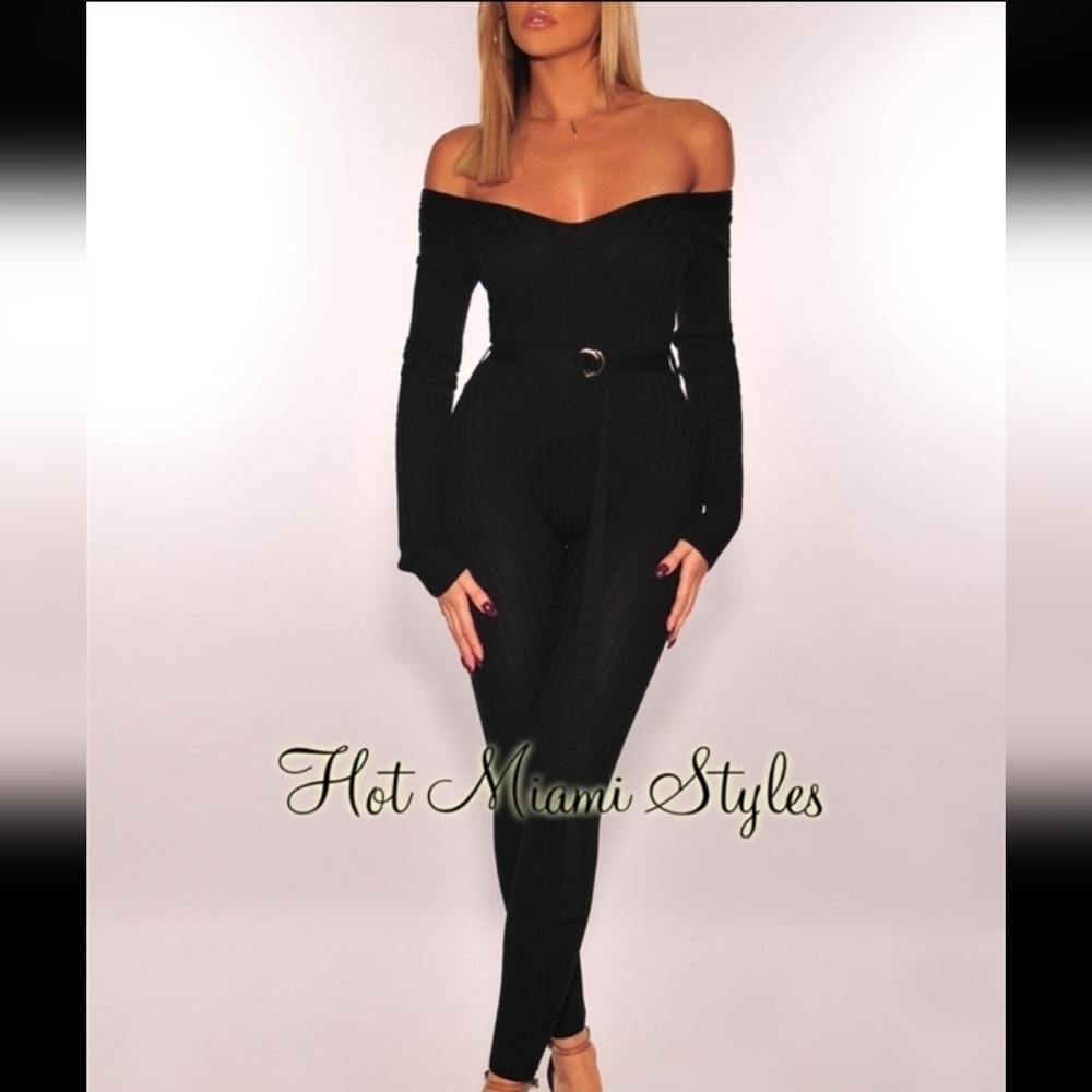 Hot Miami Styles Ribbed jumpsuit with belt!